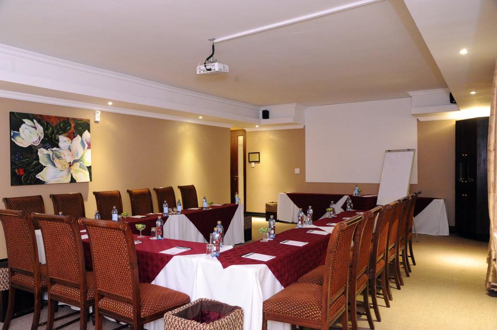 Anta Boga Hotel Блумфонтейн Экстерьер фото